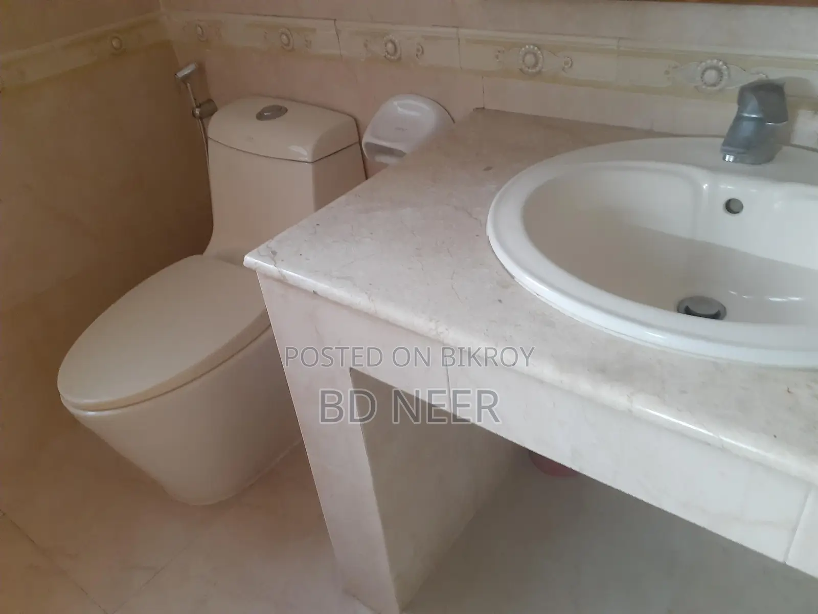 Beautiful 3 Bedroom Furnished Flat Rent in Gulshan-2 Circle