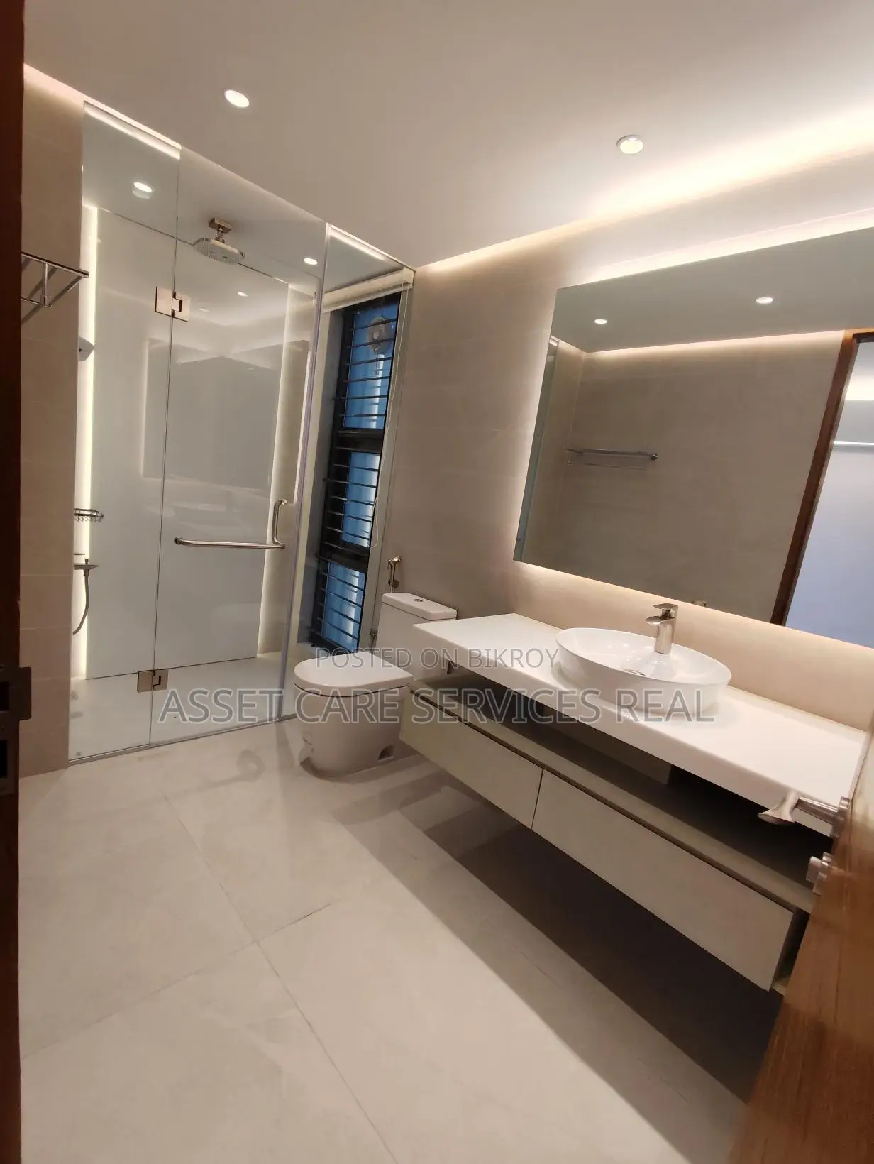 Luxury New 7320-Sqft 5Bed Lake View Duplex Apartment Rent North Gulshan