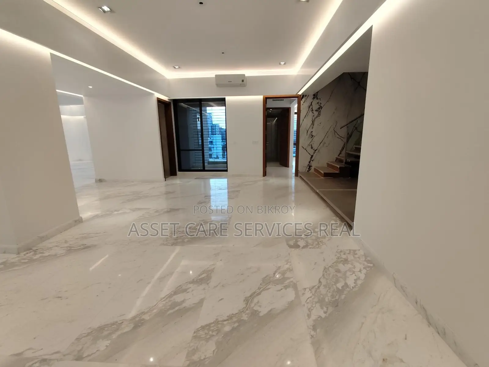Luxury New 7320-Sqft 5Bed Lake View Duplex Apartment Rent North Gulshan