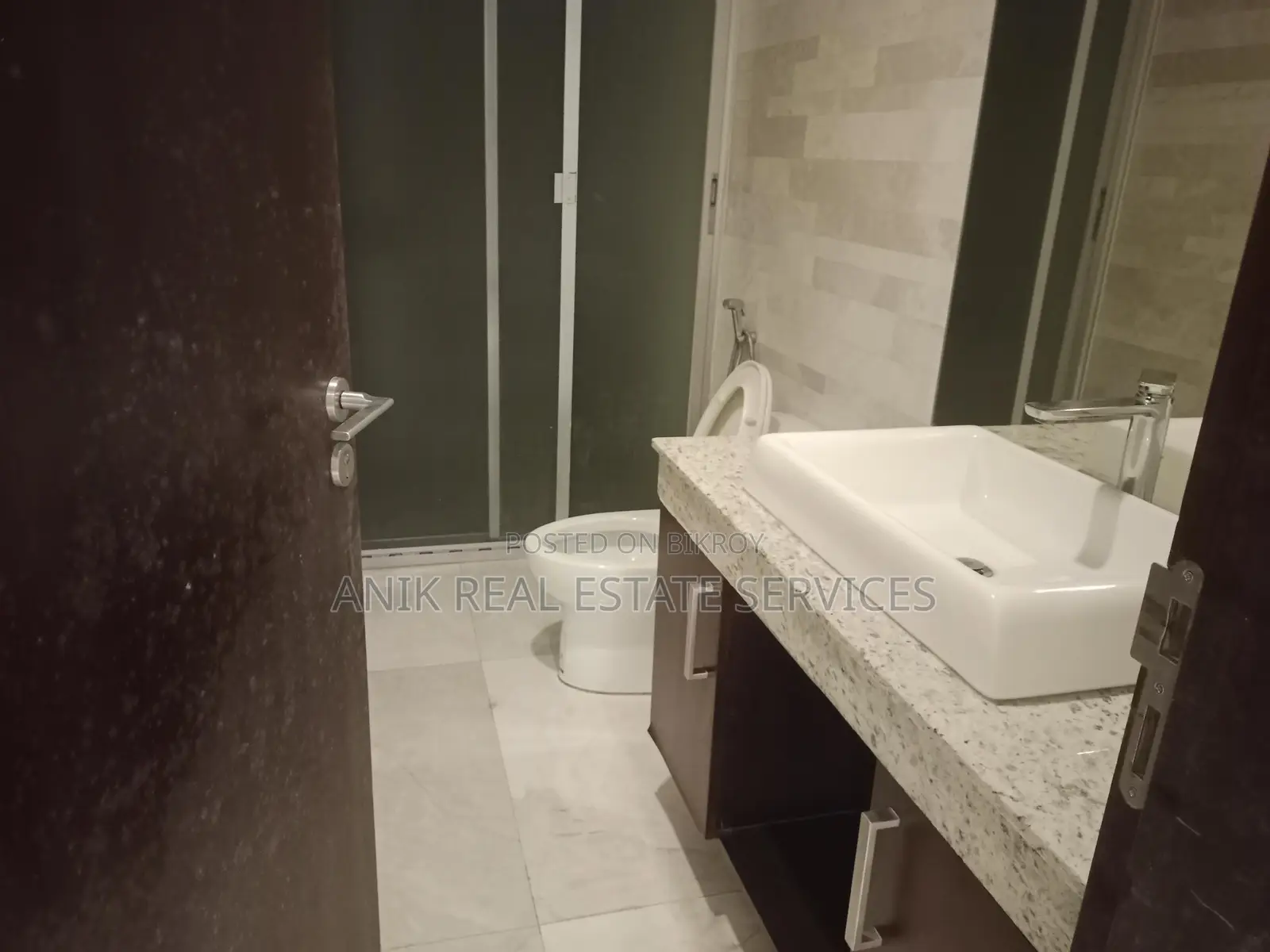 Swmming Pool Gym Full Farnised Flat Rent In Gulshan 2