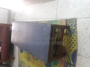 টি টেবিল