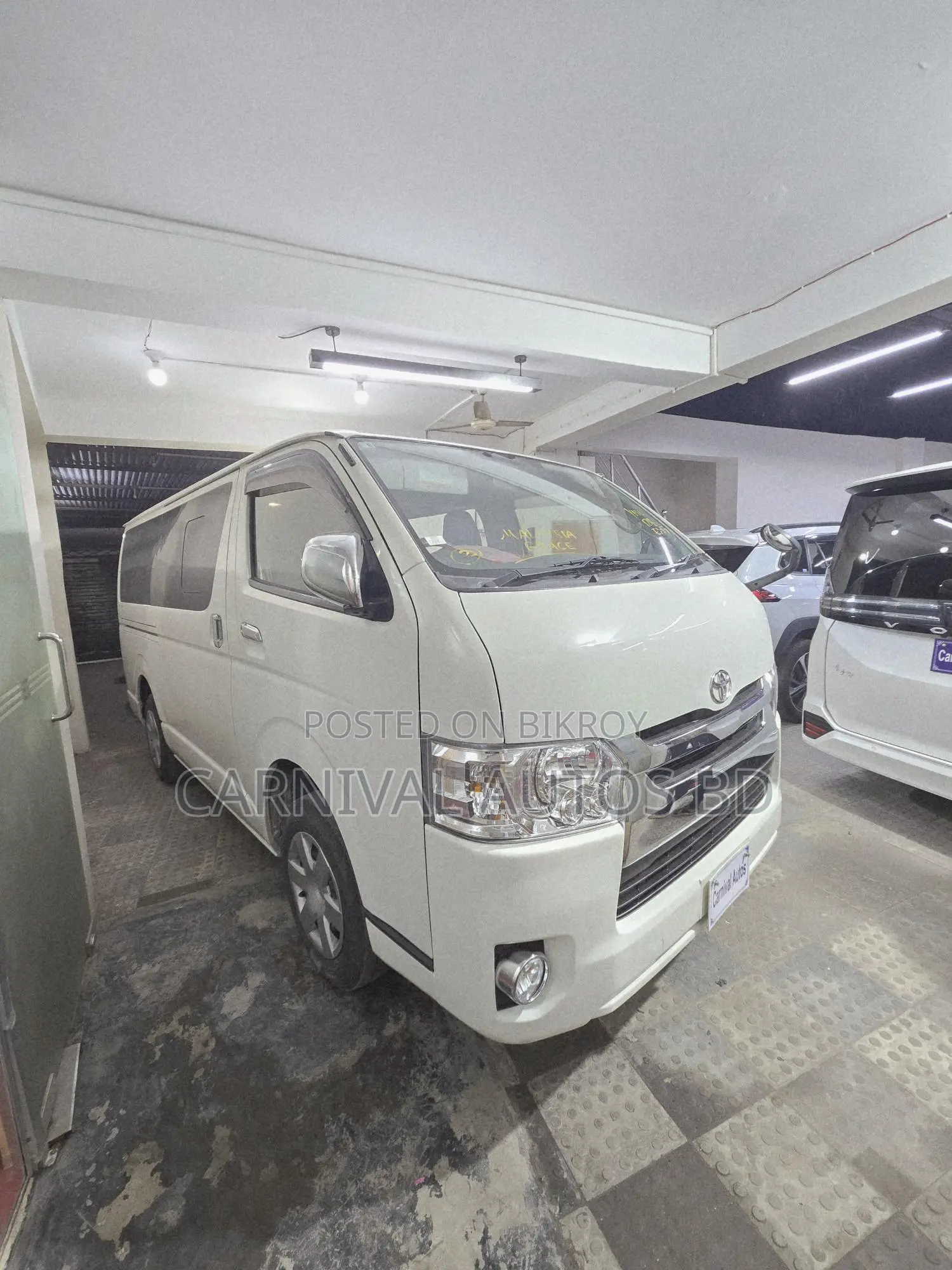 Toyota Hiace GL DHAKA READY UNIT 2020