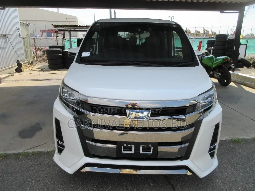 Toyota Noah SI WXB HYBRID PEARL 2021