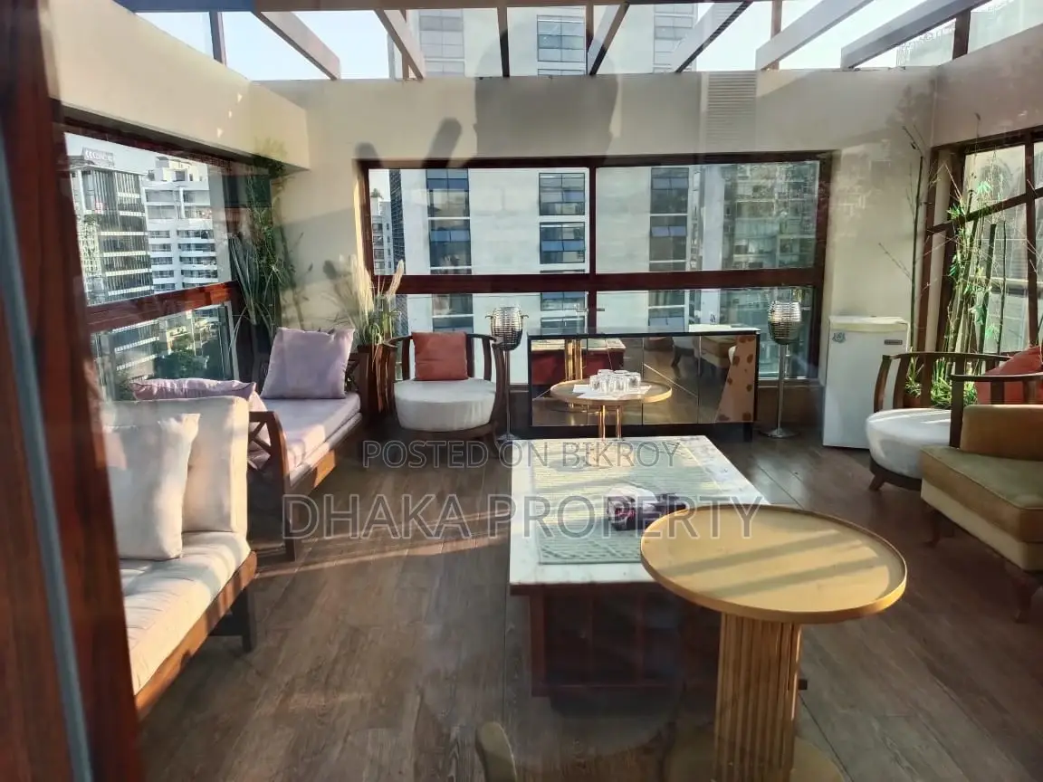4-Beds (Gym-Swimming pool) Luxurious Apartment Rent in Gulshan North