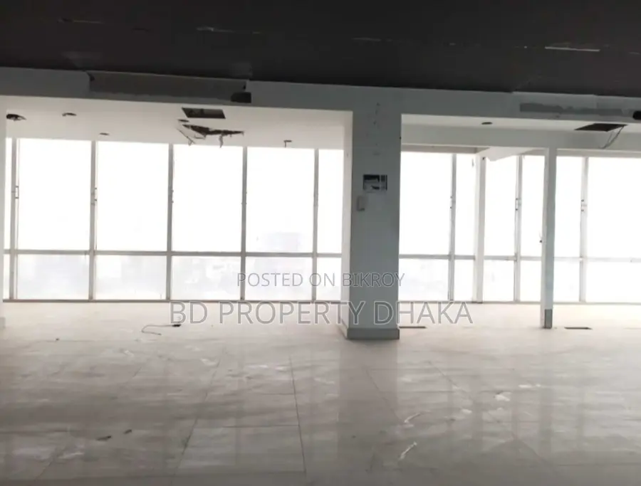 3050 Sqft Open Commercial Space Rent in Mohakali