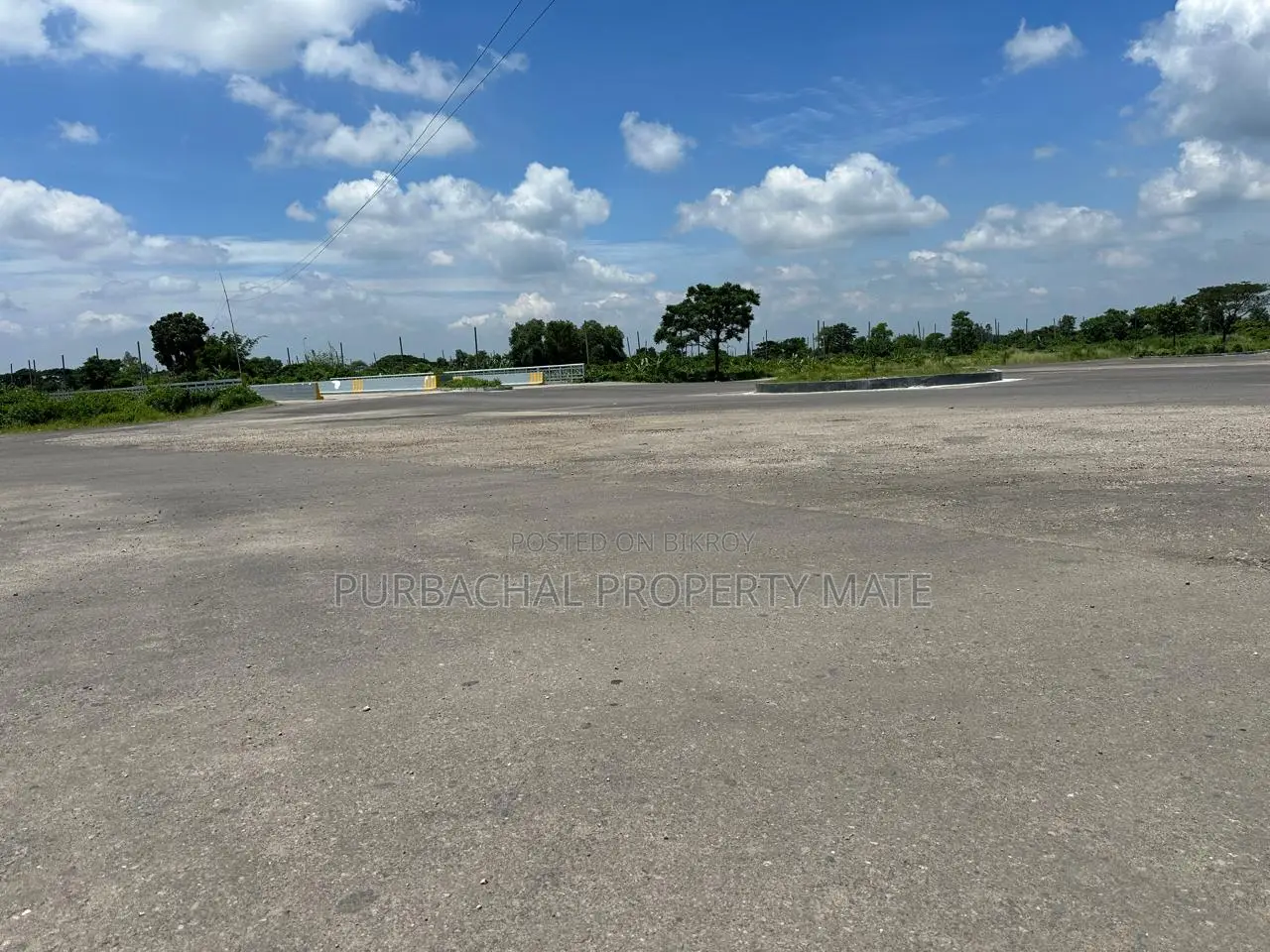 পূর্বাচল (Purbachal) আইকনিক টাওয়ারের পাশে লেক ভিউ ৫ কাঠা প্লট বিক্রয়।