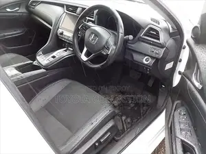 Honda Insight EX LEATHER PACKAGE 2020