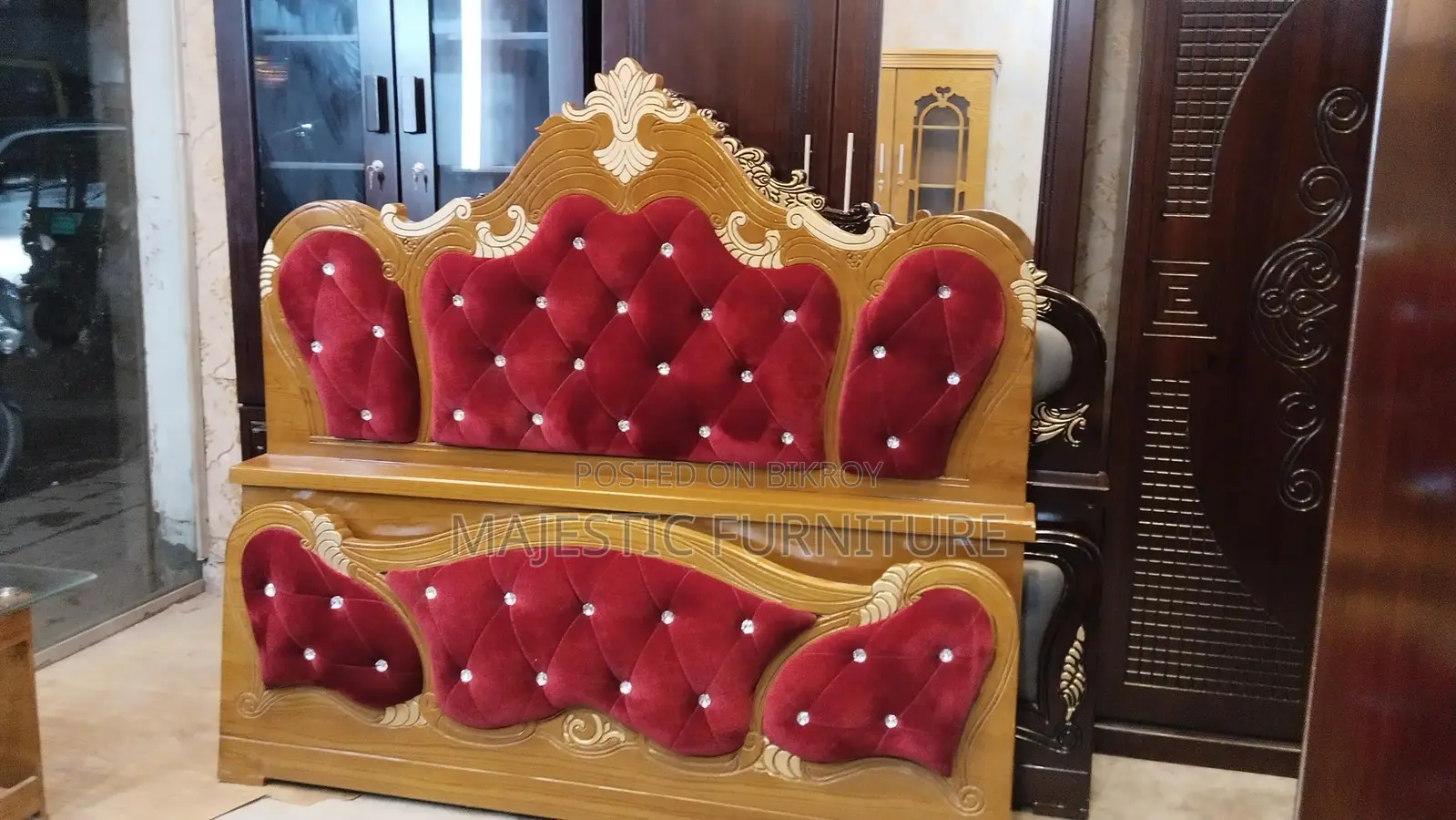 MAROON VELVET BED. M # 5216
