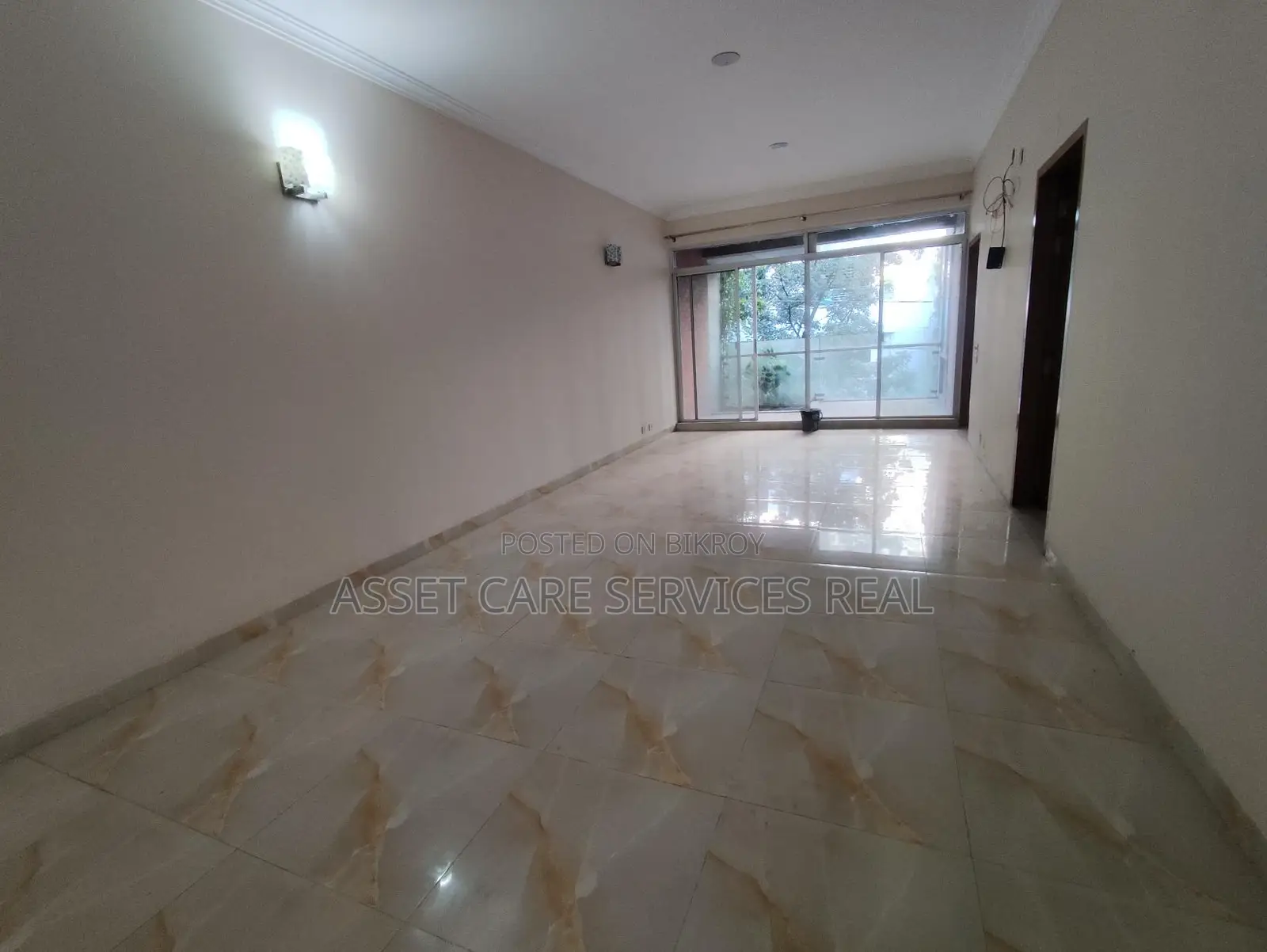 Un-Furnished 3-Bed Apartment for Rent in Gulshan-2