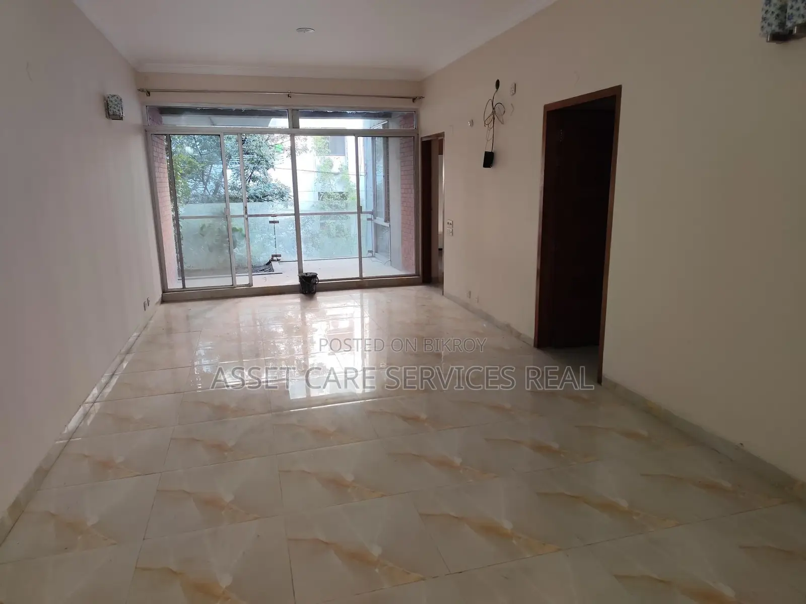 Un-Furnished 3-Bed Apartment for Rent in Gulshan-2