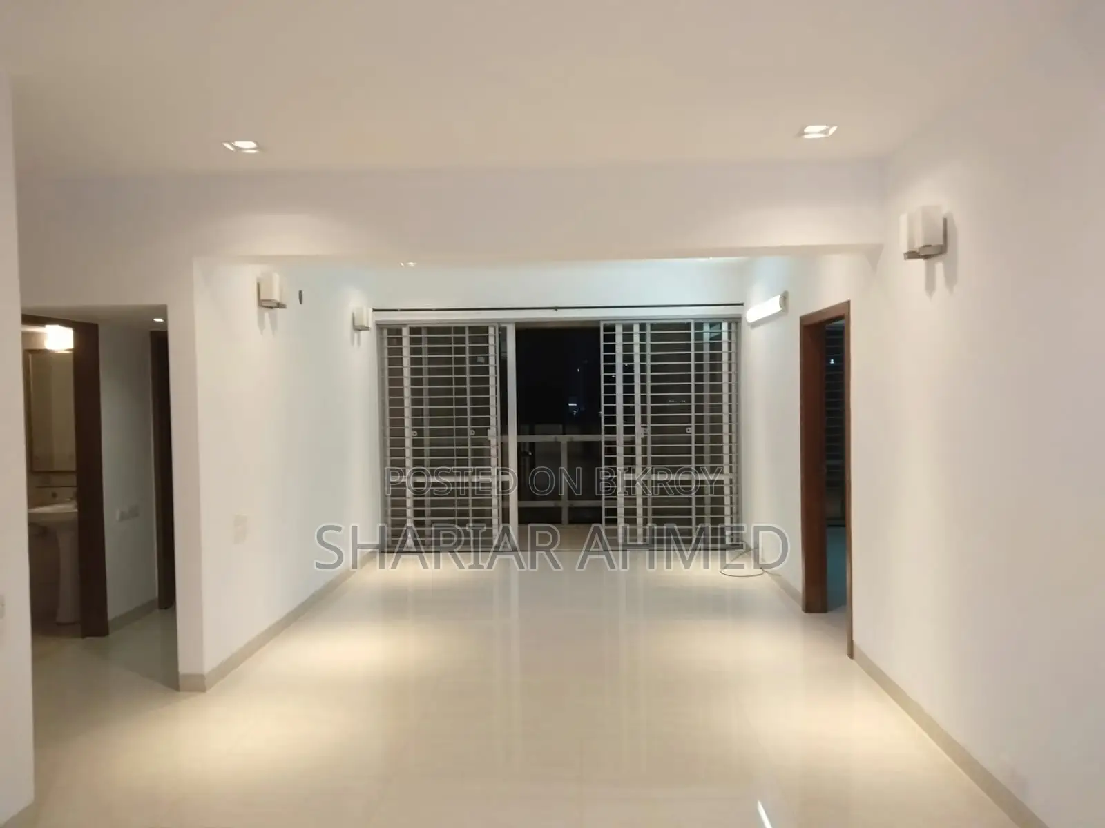 Excellent 3Bed-2600 SqFt Flat For Rent In GULSHAN