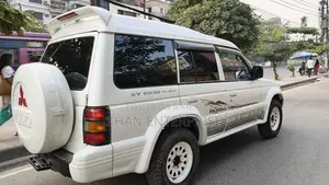Mitsubishi Pajero V6 2007