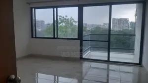 ব্র্যান্ড নিউ লেক ভিউ জিম সুইমিং ৪-বেডরুম অ্যাপার্টমেন্ট গুলশান-২ উত্তরে ভাড়ার জন্য
