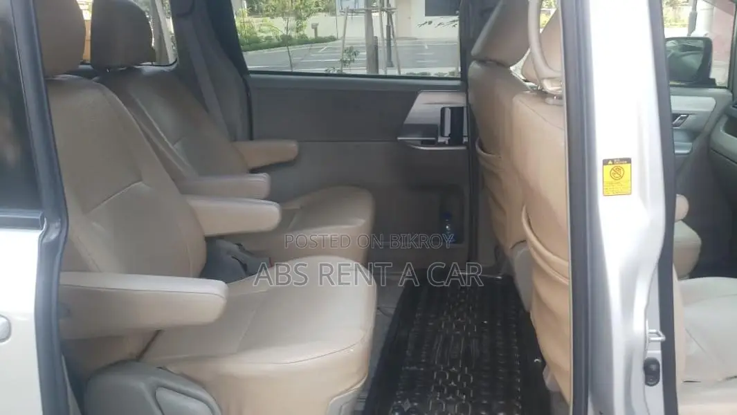 Car Rental X Noah Car
