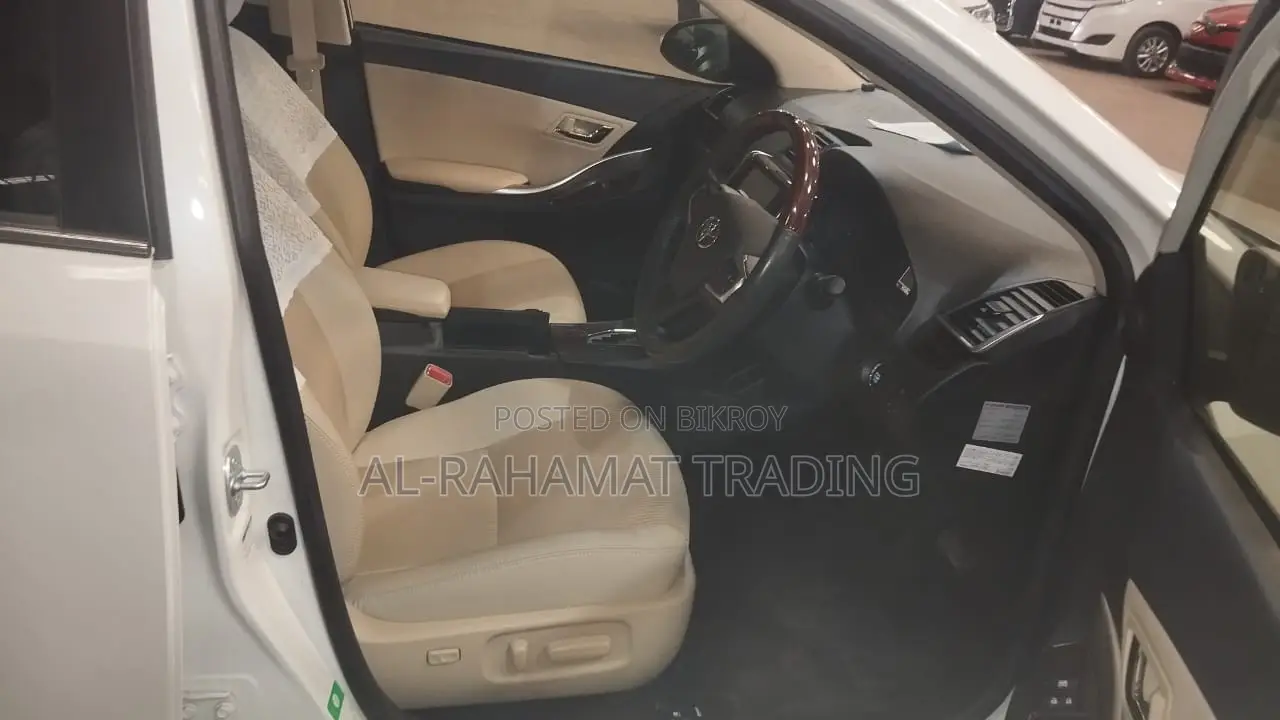 Toyota Premio F-EX PKG PEARL 2020