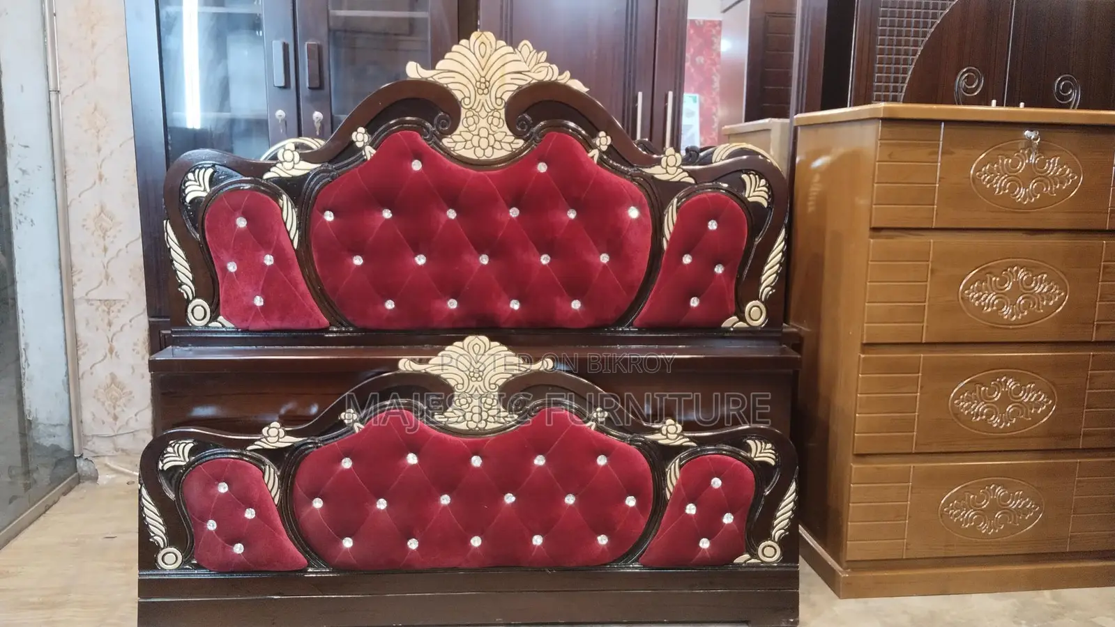 New Leather Bed 6/7 Feet, M# 633