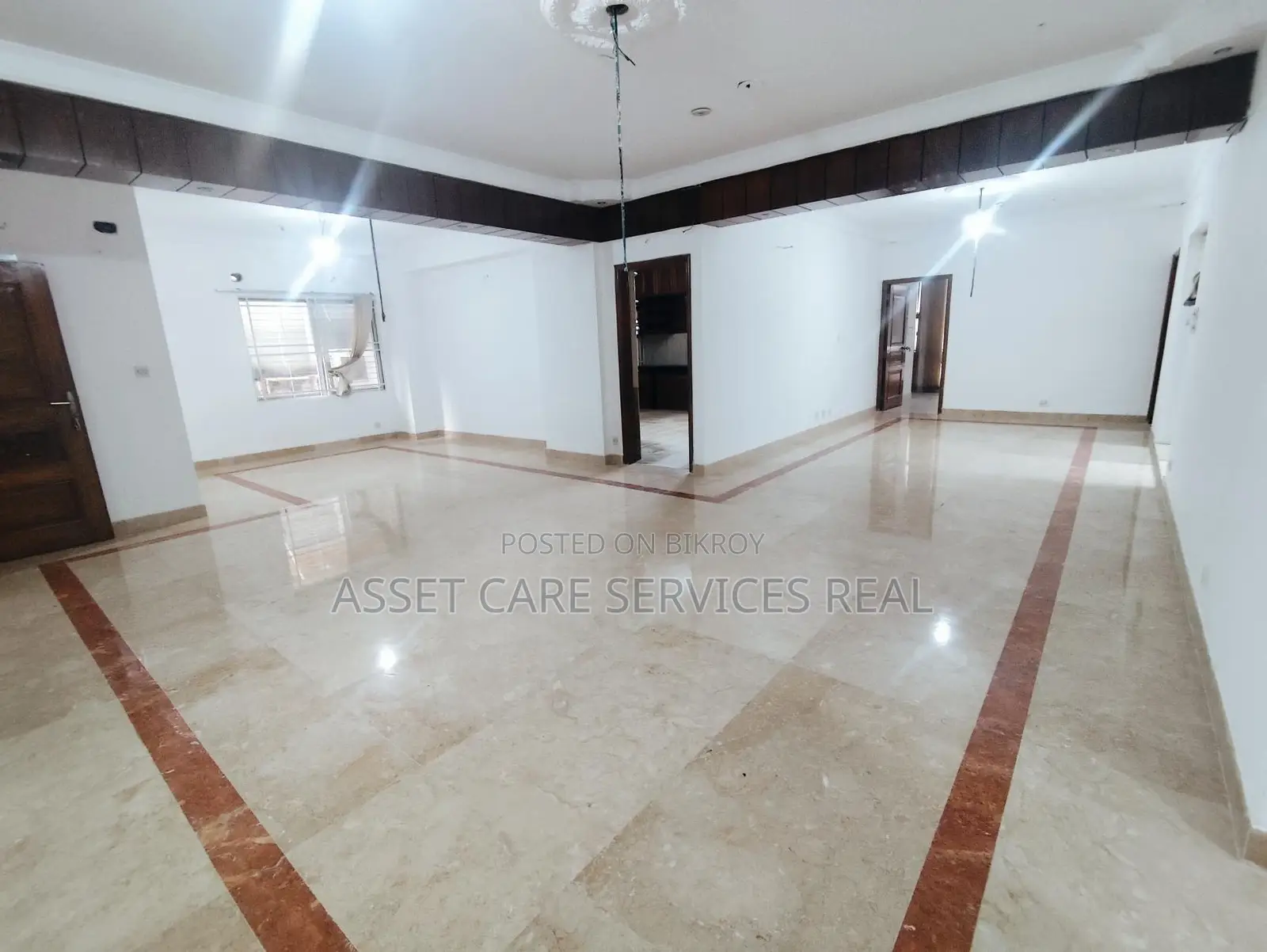 4000-Sqft Prime Location Office Space Rent In Gulshan-2 Nearby Circle