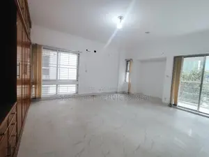4000-Sqft Prime Location Office Space Rent In Gulshan-2 Nearby Circle