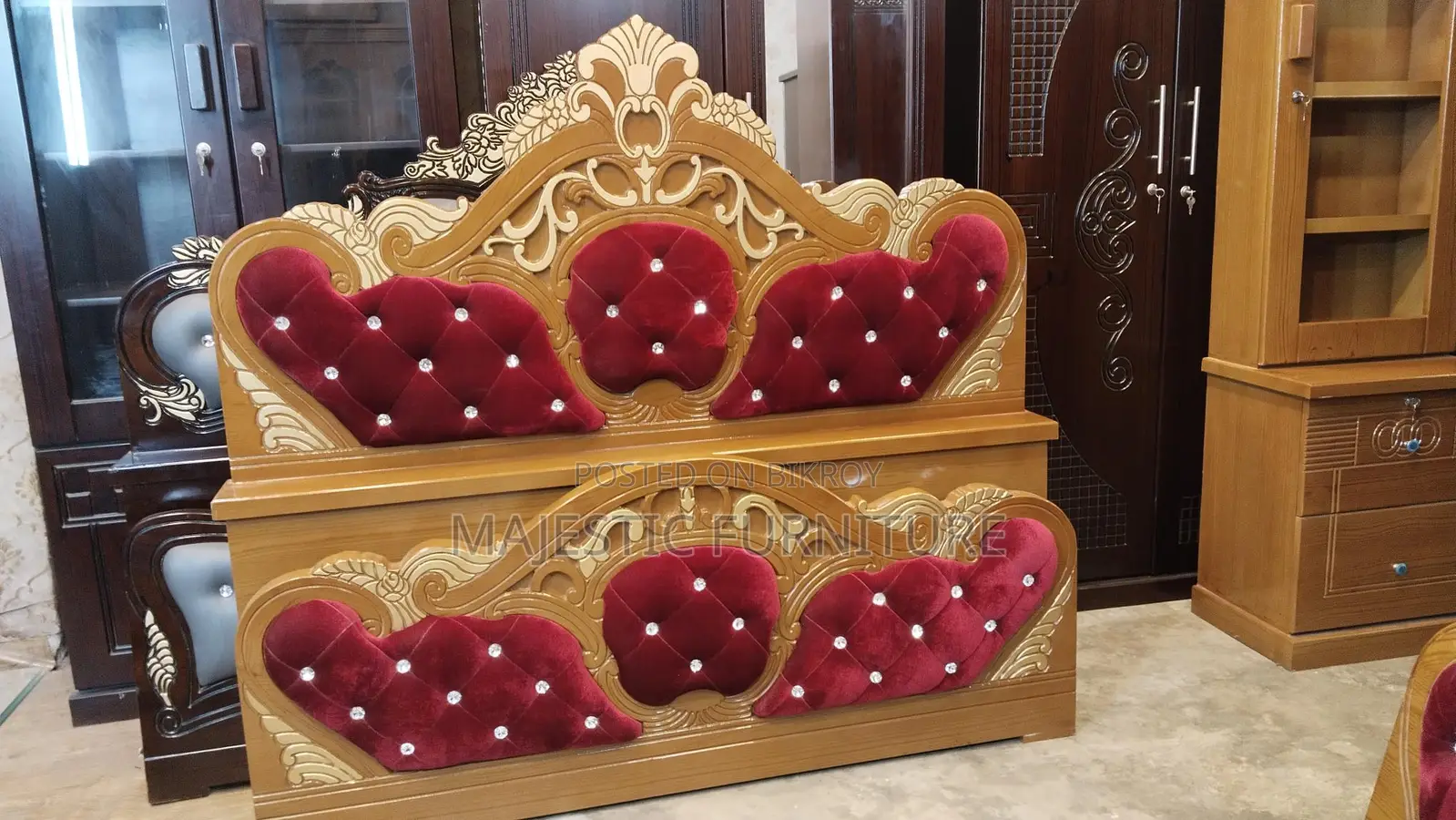 BED 5/7 & 6/7 FEET. M# 3825