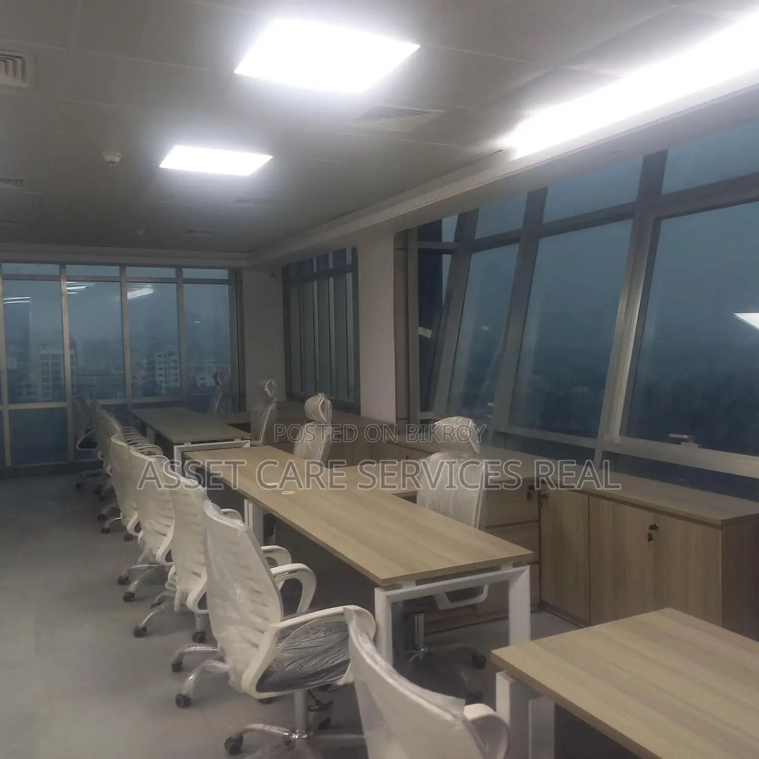 3200 Sqf Fully Furnished Commercial Speech @ Rent.