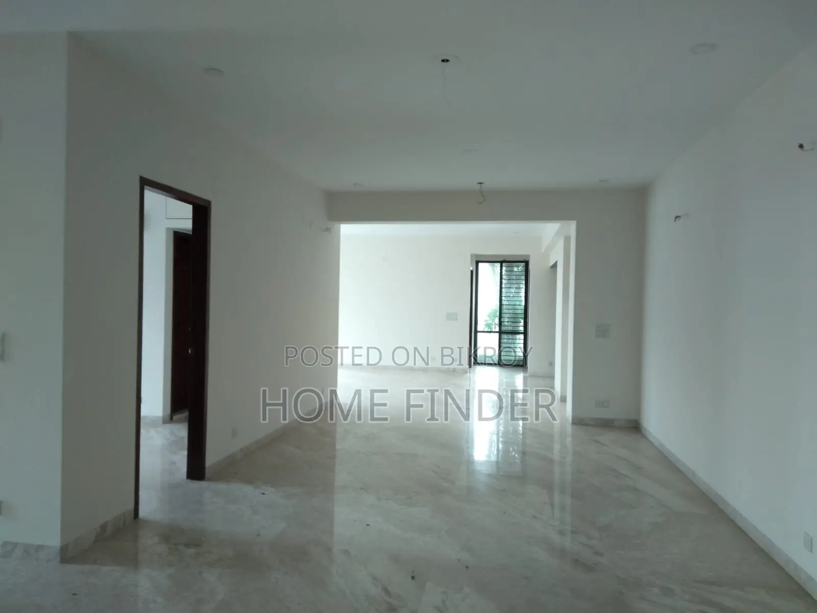 Semi-Furnished Flat with Swimming Pool and Gym Facilities for Rent in Gulshan 2