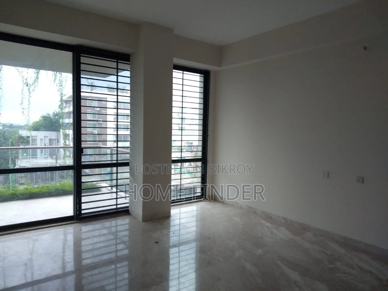 Semi-Furnished Flat with Swimming Pool and Gym Facilities for Rent in Gulshan 2