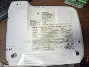 Nec Lt 35 3000 lumens projector