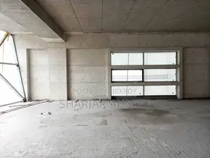 Brand New 3015 SqFt Commercial Floor Rent In GULSHAN Avenue