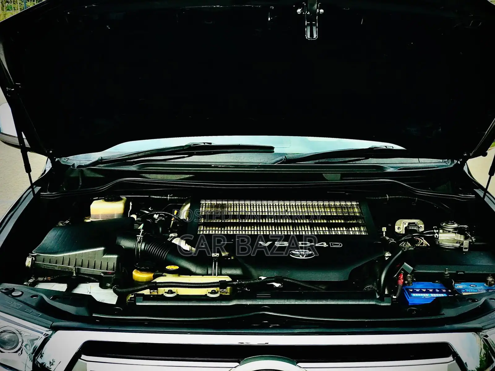 টয়োটা ল্যান্ড ক্রুজার V8 VXR ডিজেল ২০১১