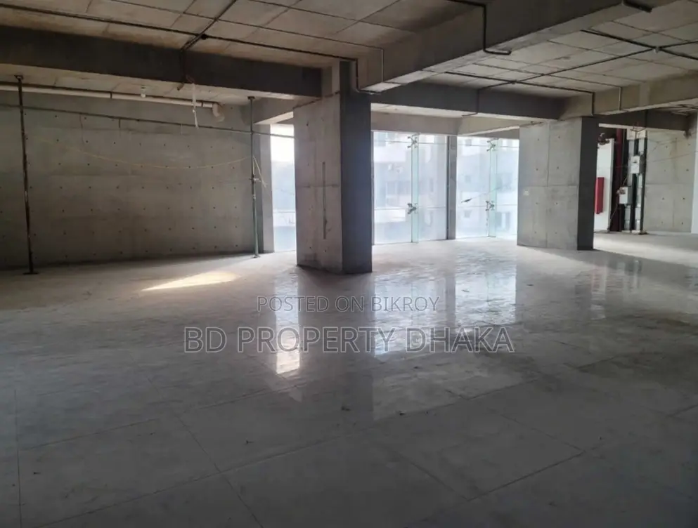 3000 Sqft Open Commercial Space Rent in Banani