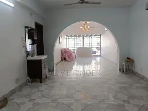 গুলশান ১-এ ২৪০০ বর্গফুটের আন-ফার্নিশড অ্যাপার্টমেন্ট ভাড়া হবে