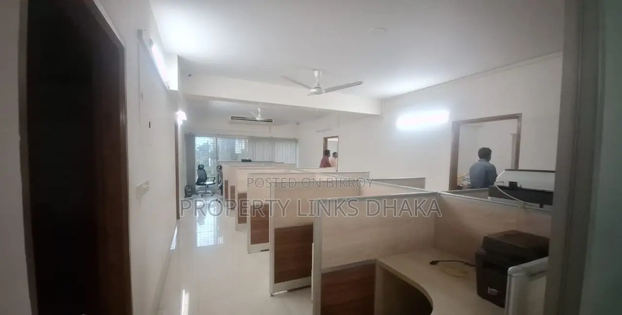 Unfurnished flat for Rent office Gulshan