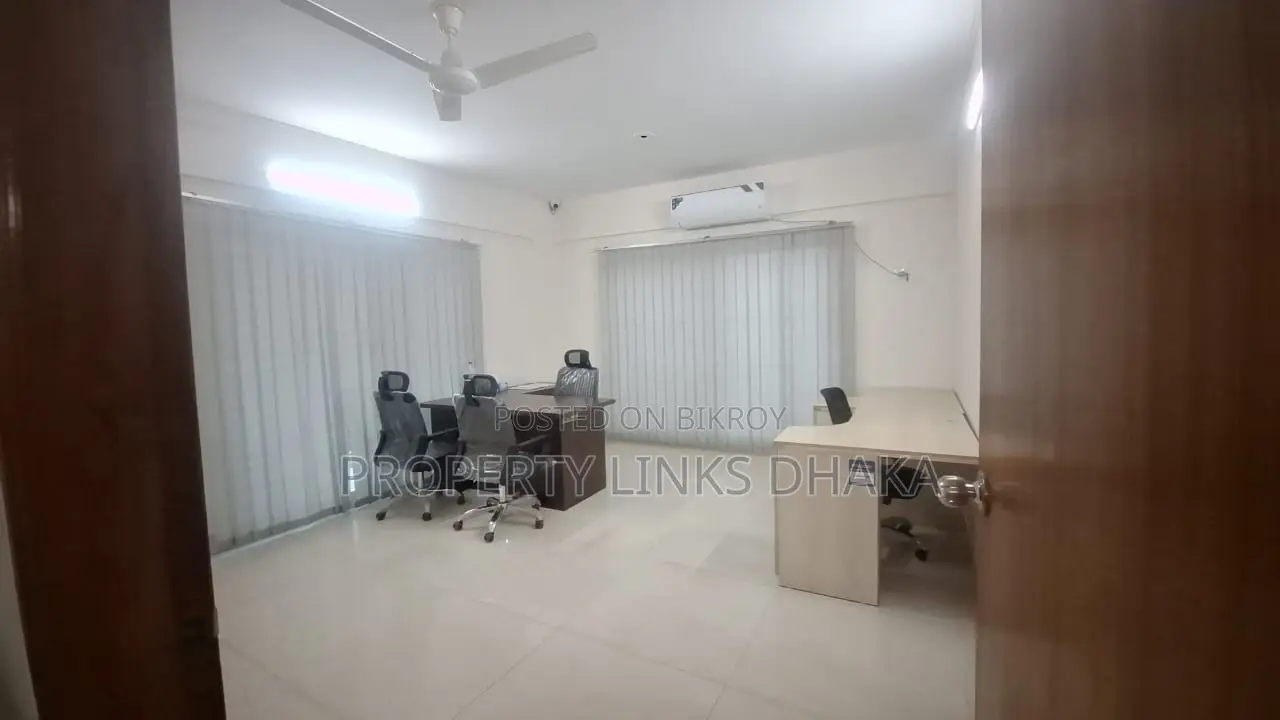 Unfurnished flat for Rent office Gulshan