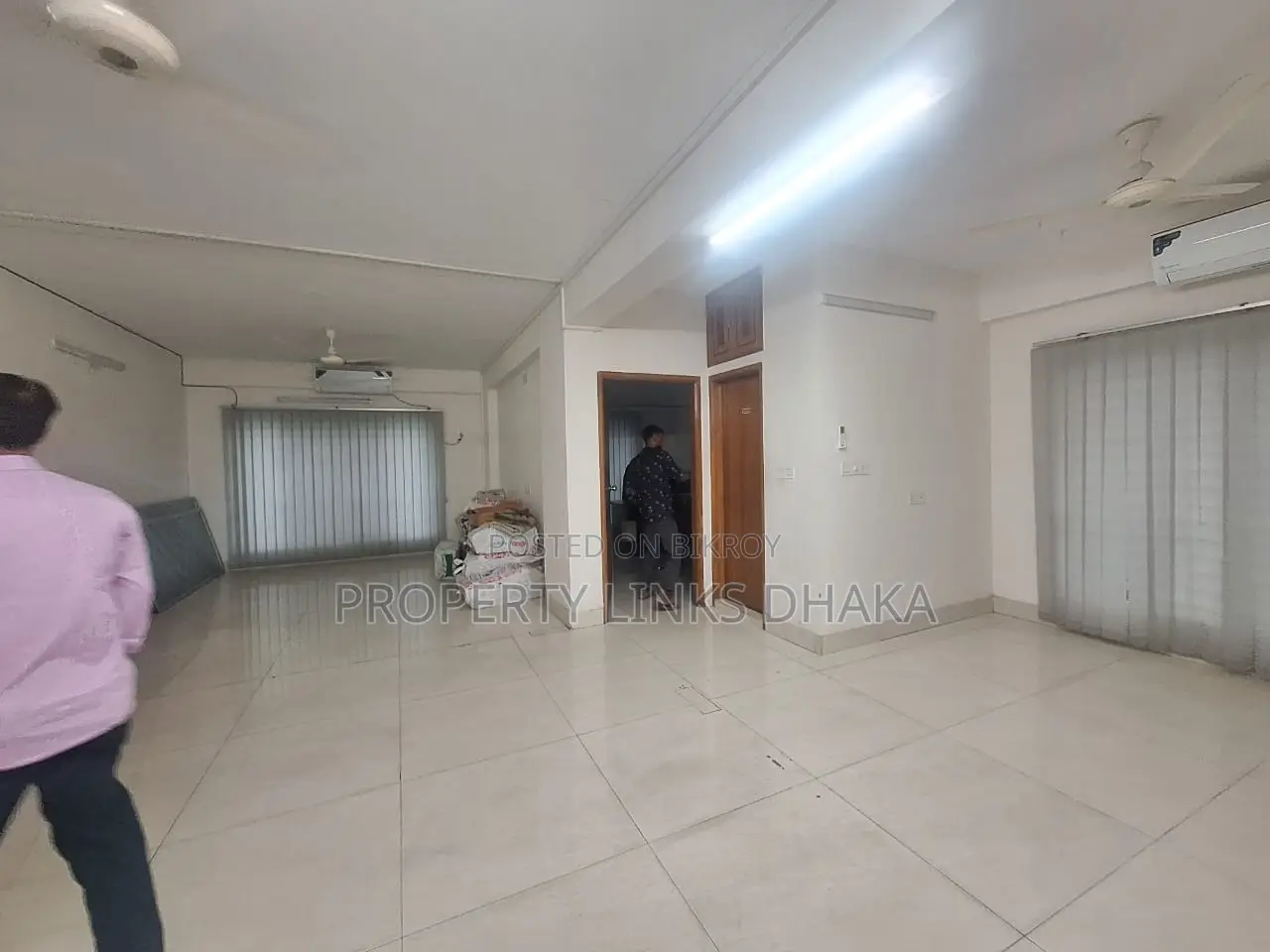Unfurnished flat for Rent office Gulshan
