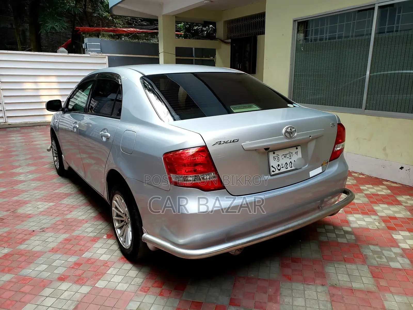 Toyota Axio X Extremely Fresh 2011