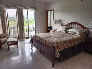 Lake View luxurious Full Farnised Flat Rent In Gulshan 2