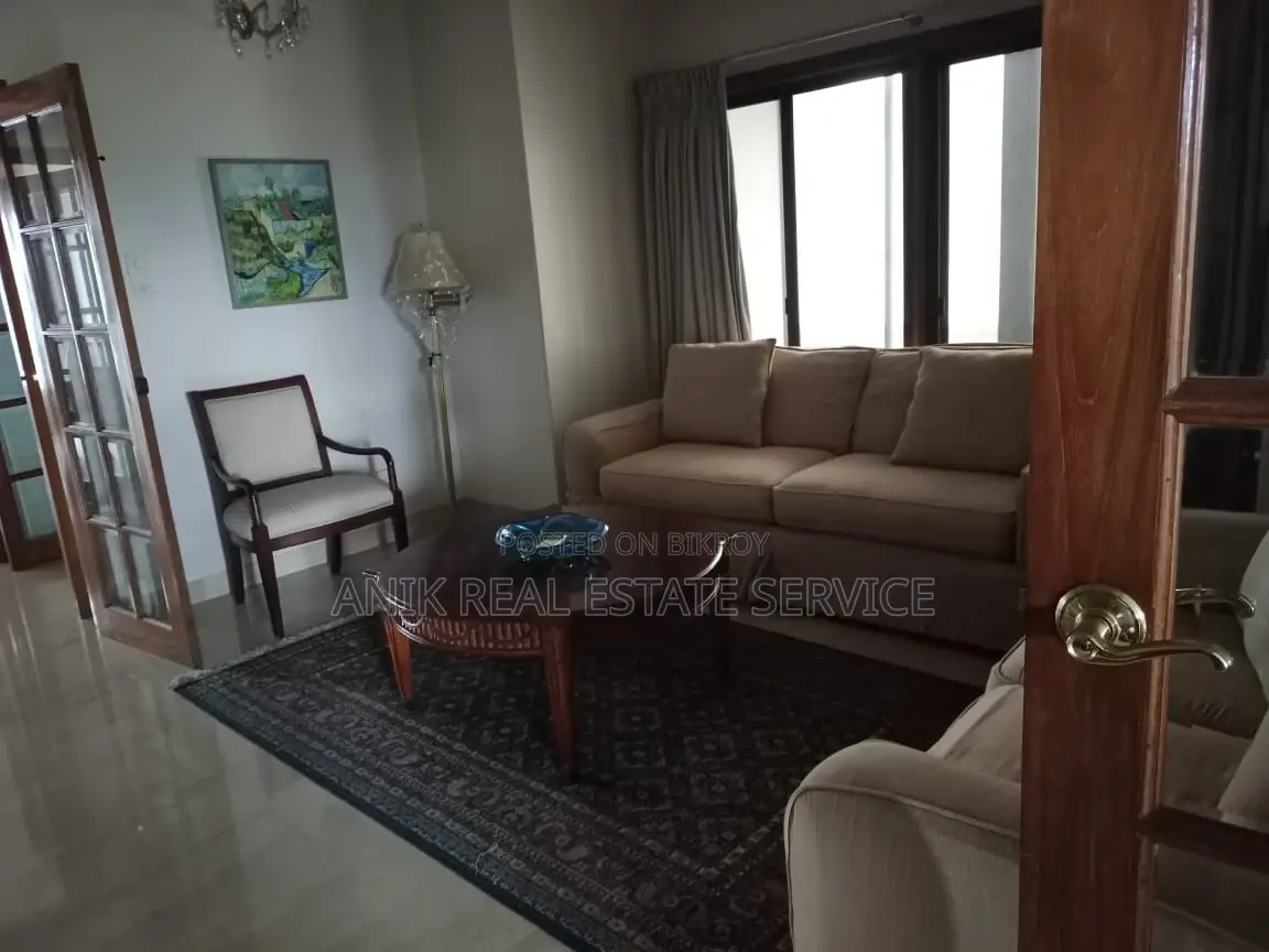 Lake View luxurious Full Farnised Flat Rent In Gulshan 2