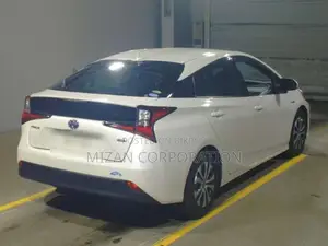 Toyota Prius 2020 Pearl