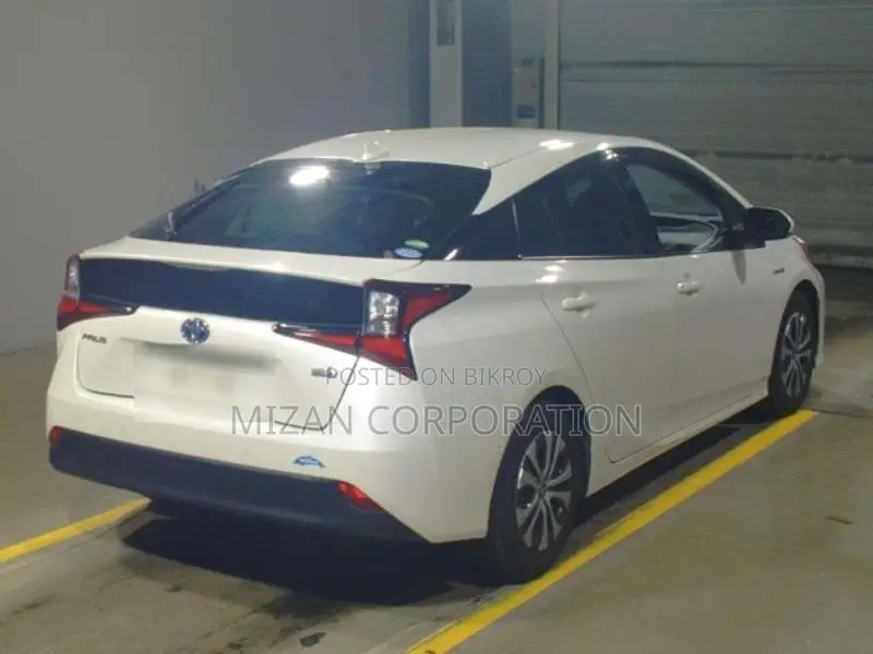 Toyota Prius 2020 Pearl