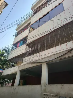 পশ্চিম ধানমন্ডিতে চার কাঠা জমি সহ পাচ তলা বাড়ি বিক্রি