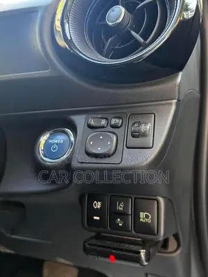 Toyota Aqua S Pearl hybrid 2020
