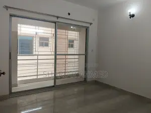 2800 Sqft 4 BED UN-FURNISHED APARTMENT FOR RENT IN GULSHAN 2