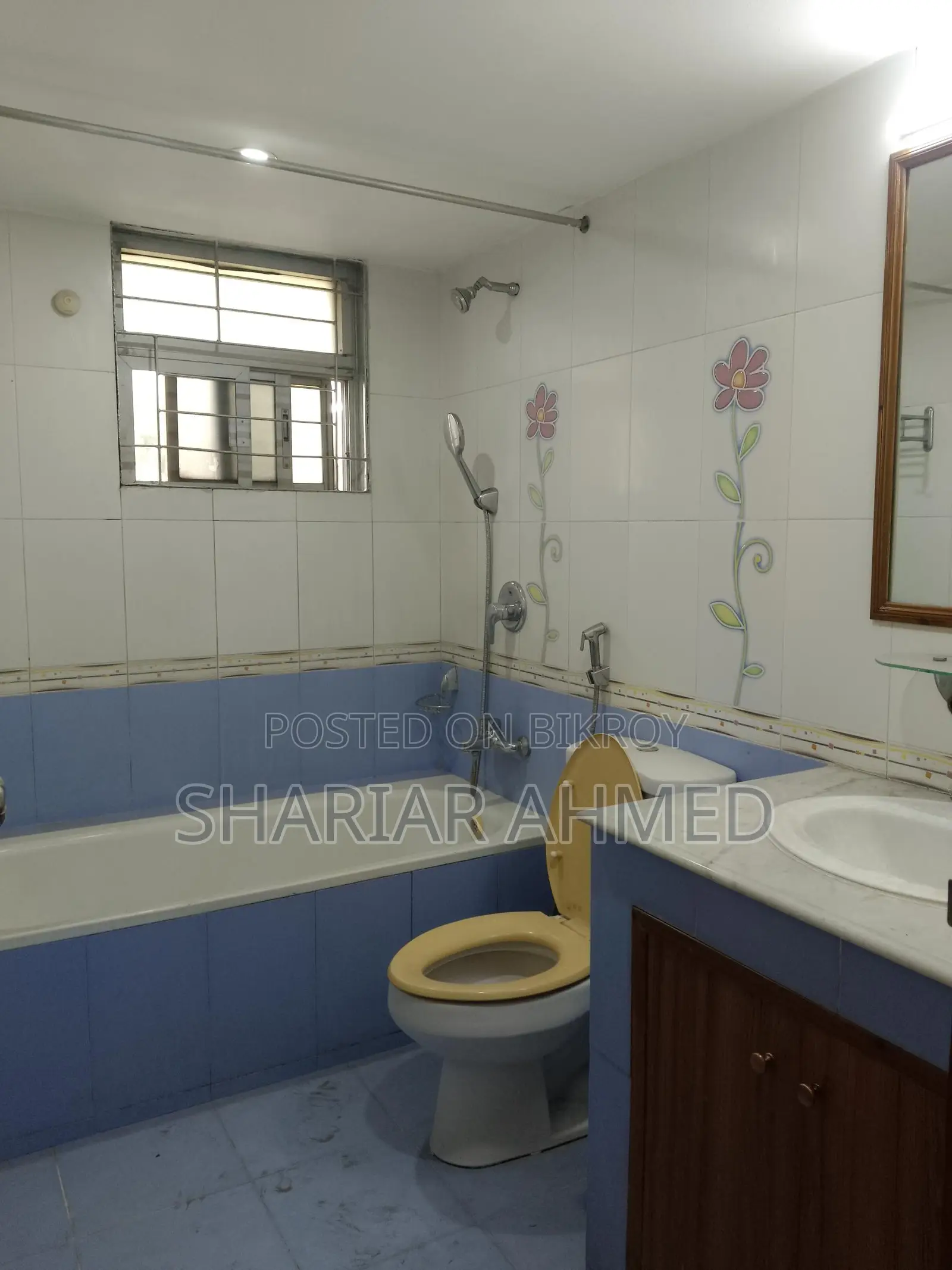 2800 Sqft 4 BED UN-FURNISHED APARTMENT FOR RENT IN GULSHAN 2