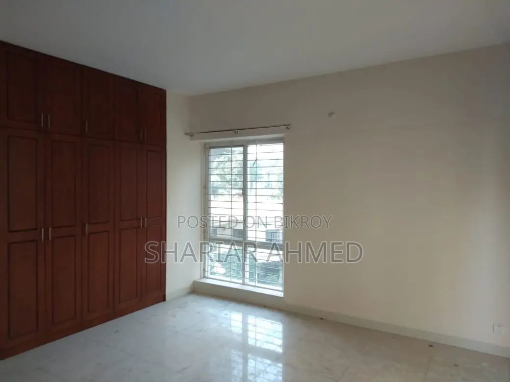 3800 SqFt 4Bed (2Parking) Newly Apt: For Rent @ Gulshan-2