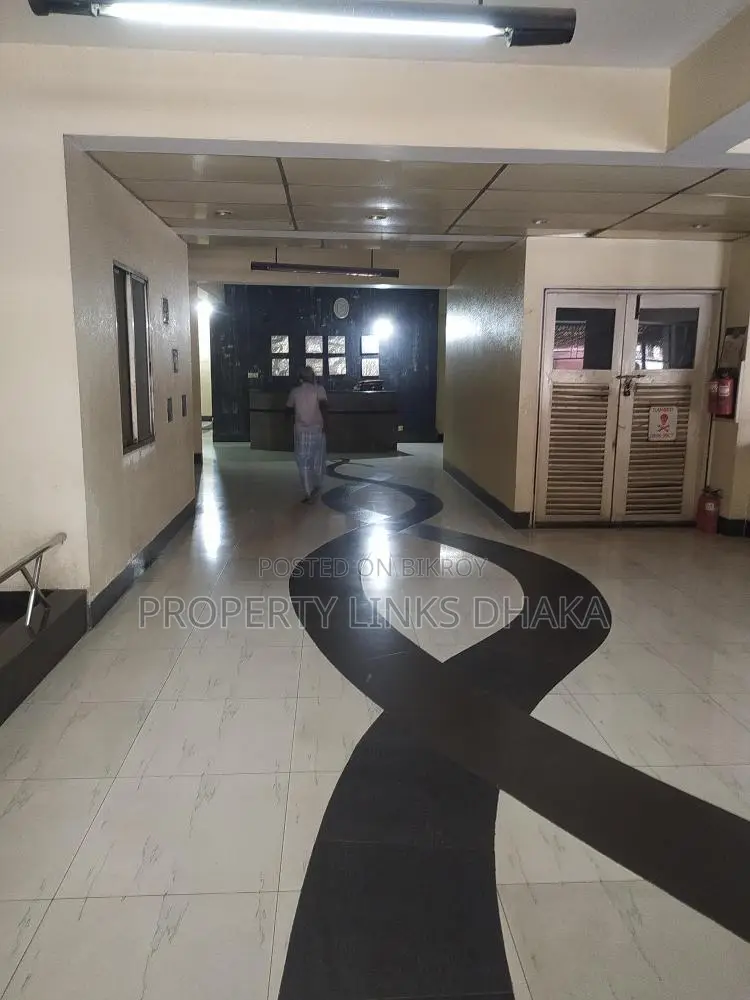 3-Bedroom, 4-Washroom, 3-Balcony Apartment with Drawing, Dining, and Parking
