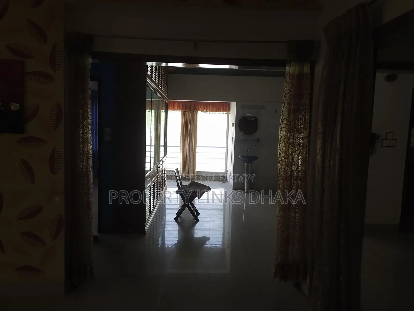 3-Bedroom, 4-Washroom, 3-Balcony Apartment with Drawing, Dining, and Parking
