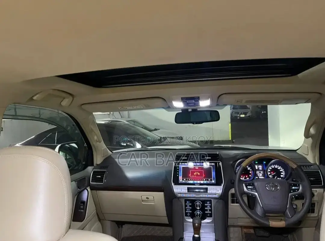 Toyota Prado Tx-L 7Seat Sunroof 2017