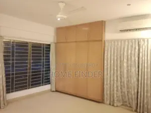 উত্তর গুলশান (এক্সক্লুসিভ সেমি-ফার্নিশড অ্যাপার্টমেন্ট: ভাড়া @)