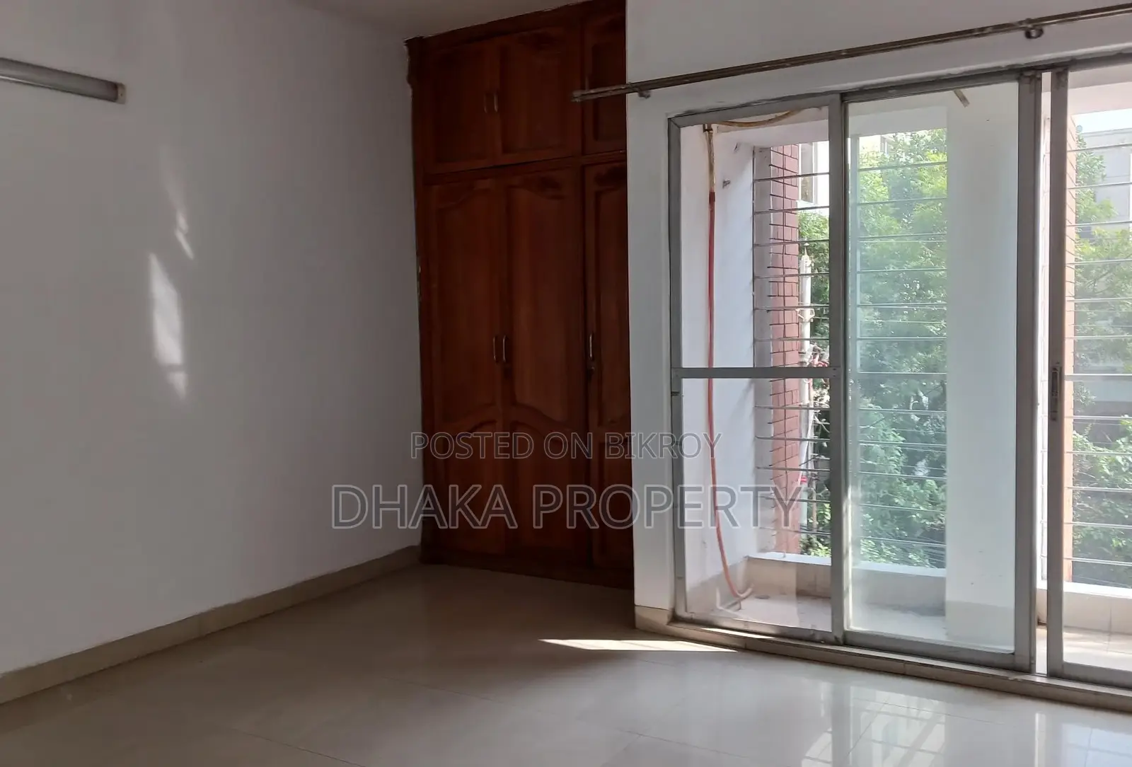 গুলশান ডিপ্লোমেটিক এলাকায় ৩ বেডরুমের সুন্দর অ্যাপার্টমেন্ট ভাড়া হবে