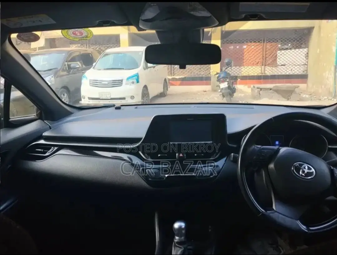 Toyota C-Hr 2017 Brown